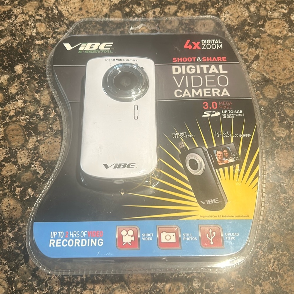 Vibe E-essential 4x Digital Video Camera